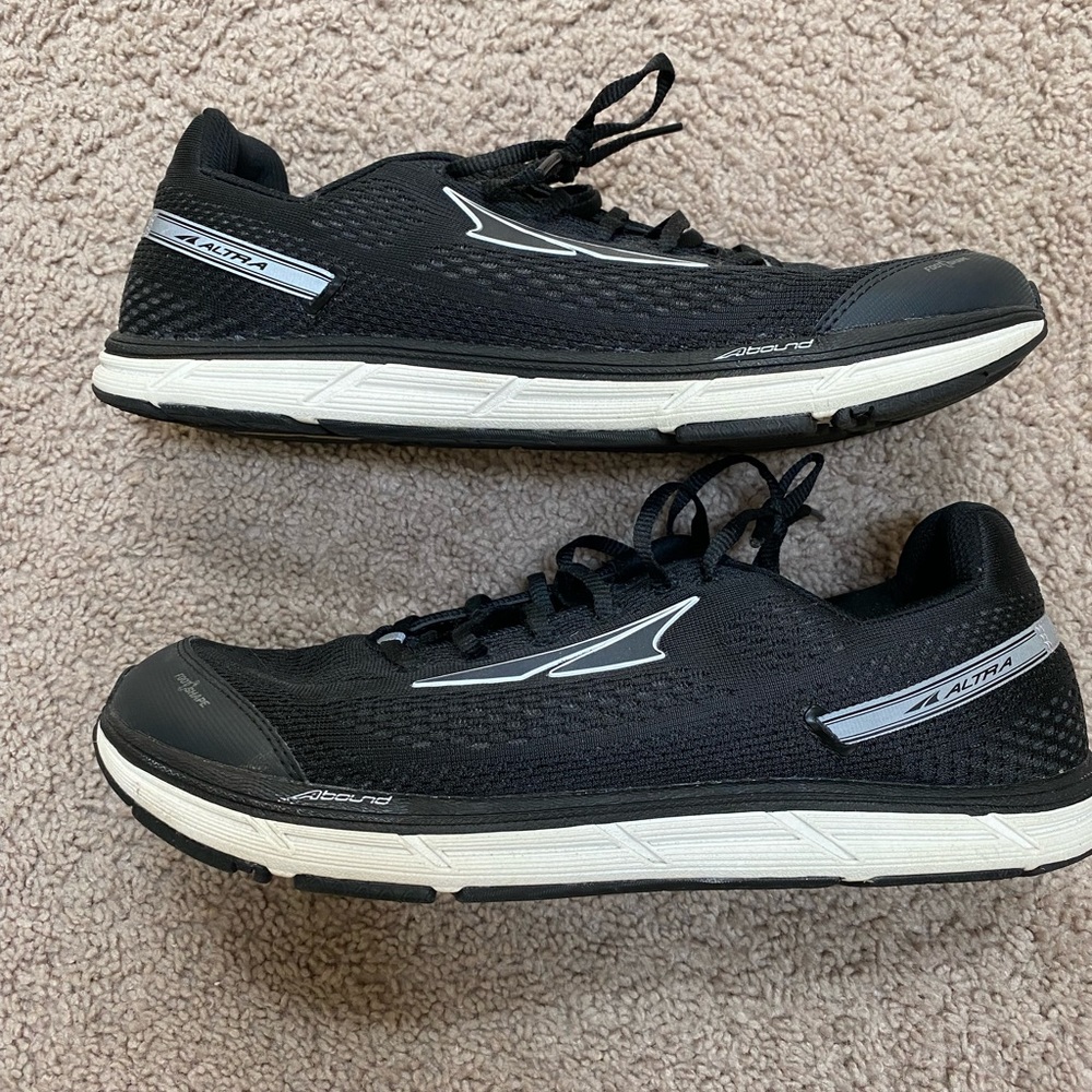 Altra Instinct 4